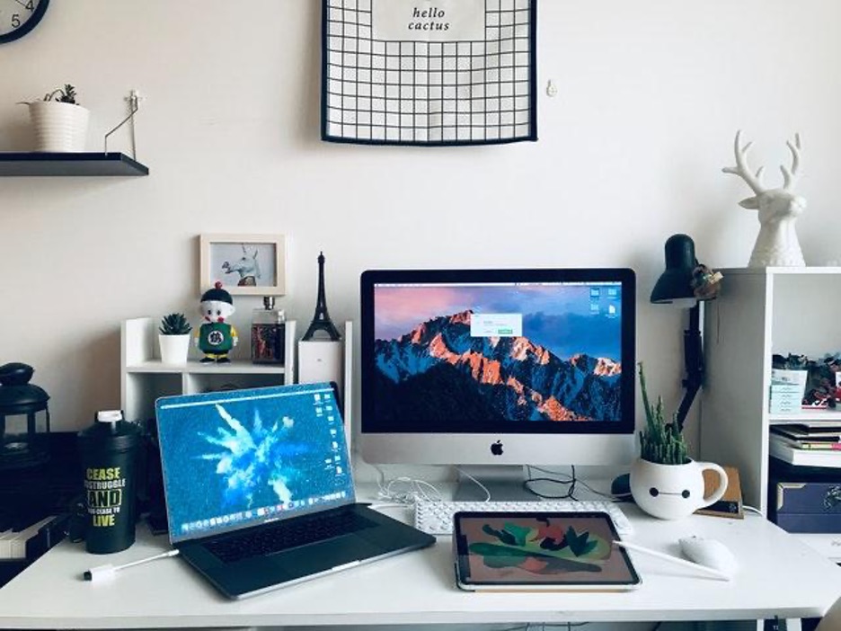 The 2022 Ultimate Home Office Desk Setup Guide
